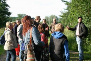 Wandelcoach Luc Mastelinck met een wandelcoaching voor 20 enthousiaste deelnemers Wandelcoaching met wandelcoach Luc Mastelinck, 20 enthousiaste deelnemers genoten in Gent